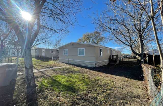 Spacious 4-Bedroom Home in Mabton, WA – Pet Friendly! - 313 7th Avenue, Mabton, WA 98935