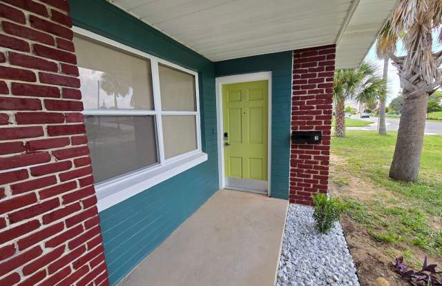Fully updated 2-bedroom, 1-bath home in Daytona Beach Gallery 4