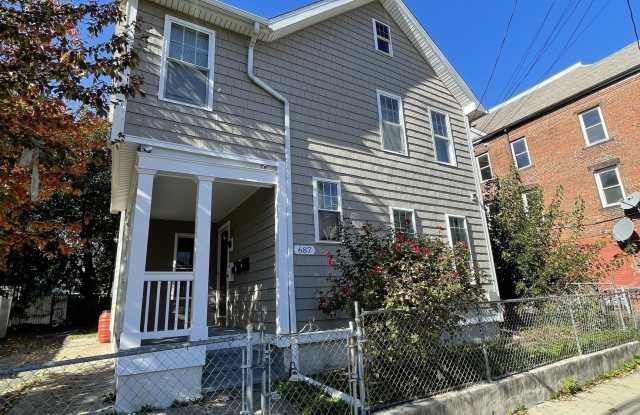 687 Hallett Street photos photos