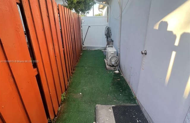 8480 NW 14th St photos photos