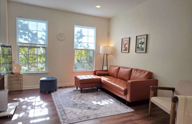 8245 MACINTOSH Court unit: 61 photos photos