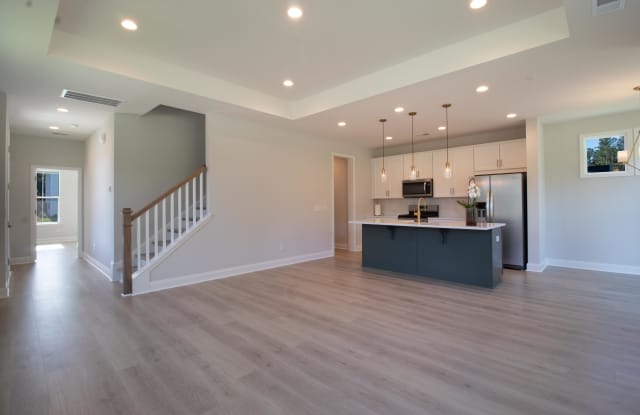 426 Queenview Ln Gallery 4