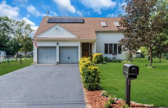 347 Cahill Road - 347 Cahill Road, Toms River, NJ 08755
