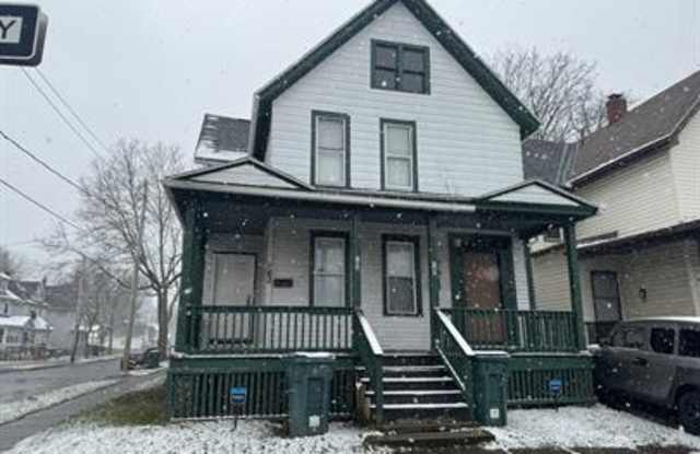 163 Frost Avenue - 165 photos photos
