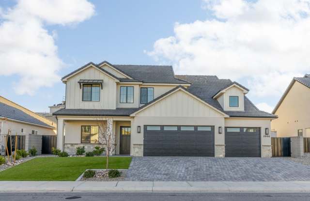 Gorgeous 5 bed 3.5 bath in Desert Canyons photos photos