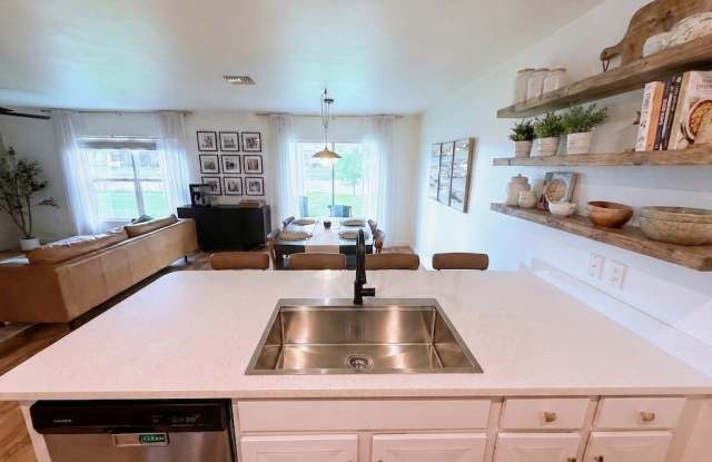 3192 Estancia Lane Gallery 4