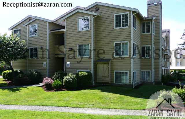 340 - Updated Condo at Village at Redondo! - 28708 18th Avenue South, Federal Way, WA 98003