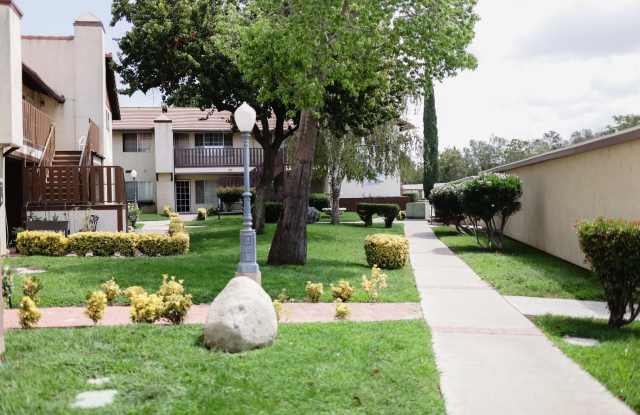Downstairs 2-Bedroom Condo in Banning--55+ Gated Community! photos photos