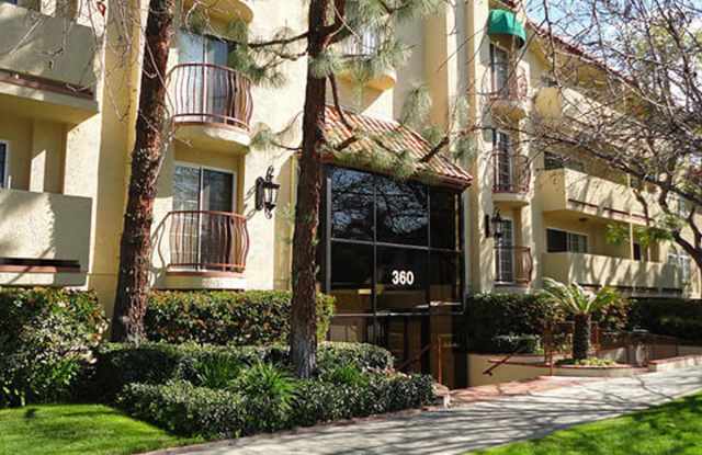 210 360 Hollywood Way - 360 North Hollywood Way, Burbank, CA 91505