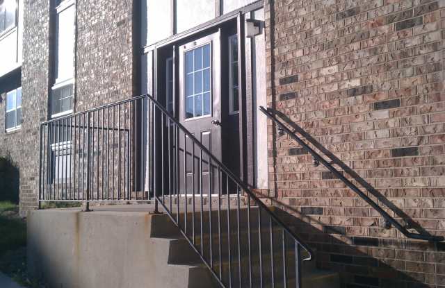 AVAILABLE FALL 2025! Wonderful 1 bedroom, 1 bath Condominium in Coralville - 1507 21st Avenue Place, Coralville, IA 52241