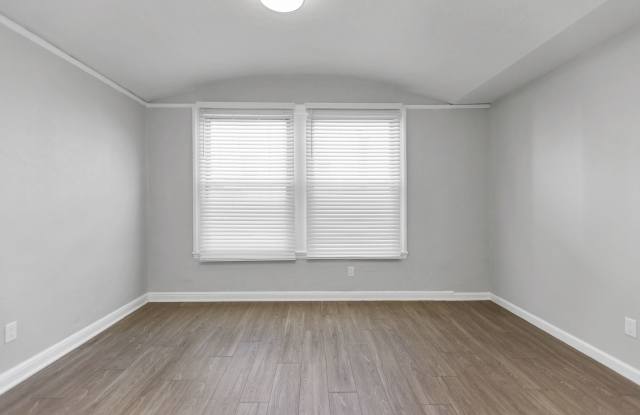 140 DUBOCE photos photos