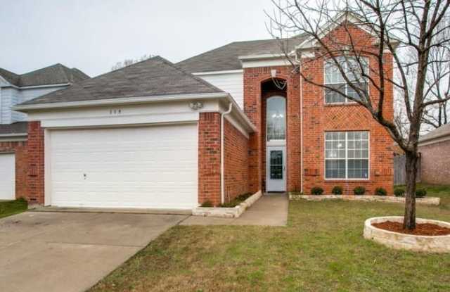 305 Attaway Drive - 305 Attaway Drive, Euless, TX 76039