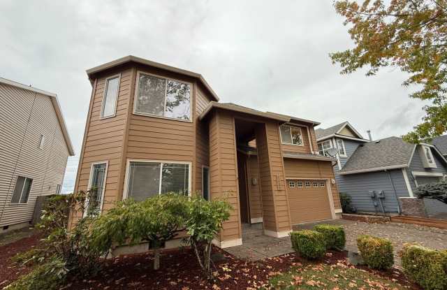 GORGEOUS Bethany 4 bed, 2.5 bath home! HUGE bonus room, large deck  Fenced back yard! 2 car garage  Laundry room! - 5365 Northwest Skycrest Parkway, Bethany, OR 97229