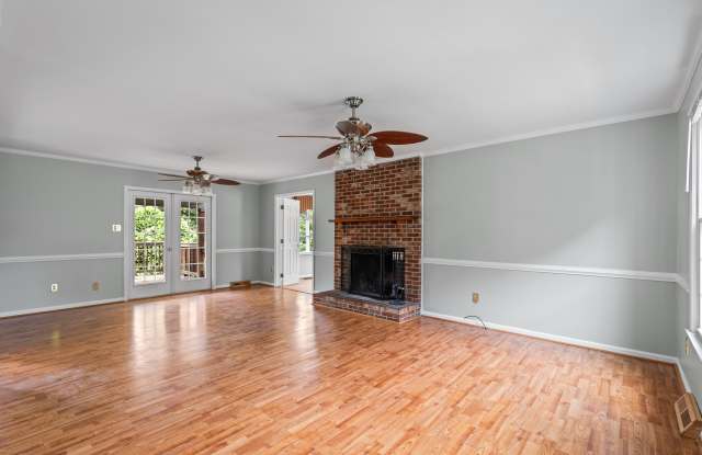 1114 Collingwood Drive Gallery 3