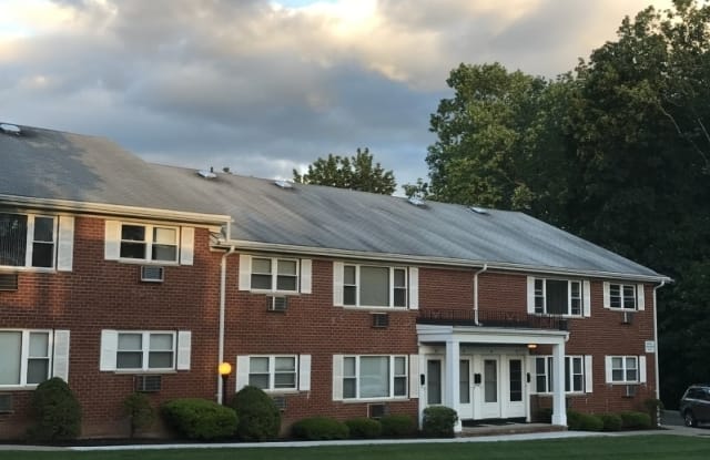 10 LINCOLN GDNS - 10 Madison Avenue, Parsippany-Troy Hills, NJ 07034