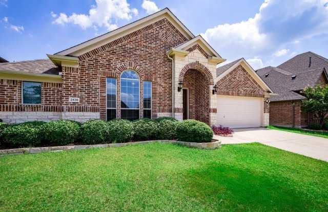 2436 Hammock Lake Drive Gallery 3