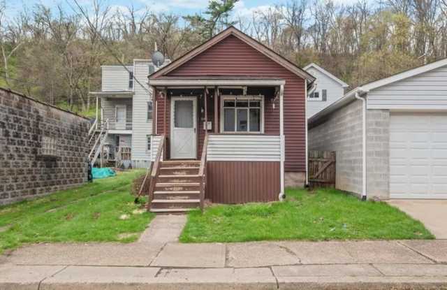 2 Bedroom Home in Carnegie! photos photos