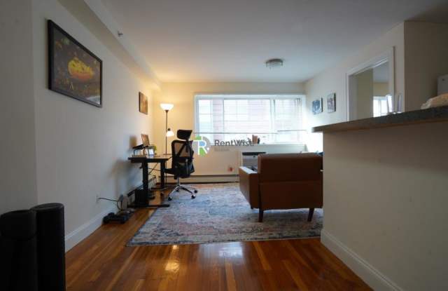 8 Griggs Gallery 2