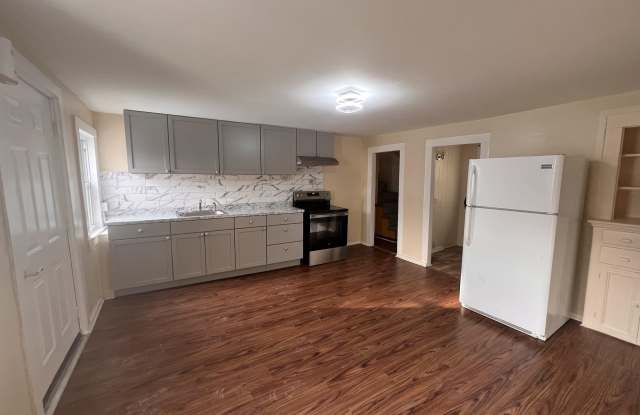 15 1/2 Ridge Street photos photos