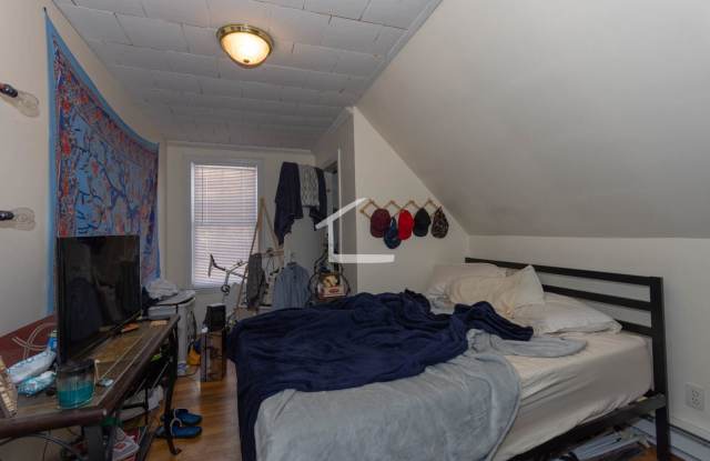 Large 3 bed in Allston photos photos