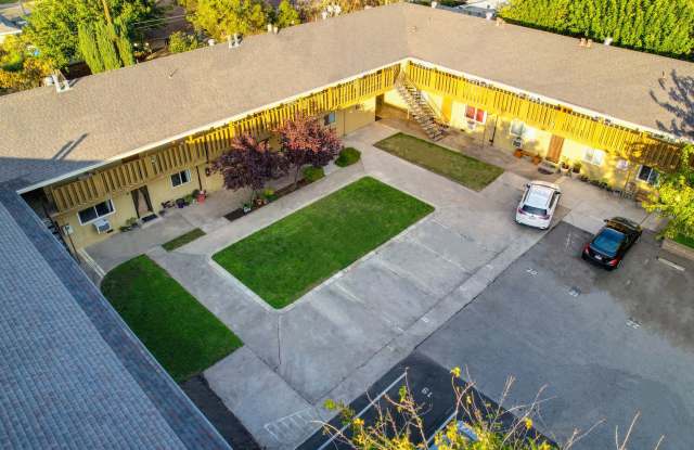 Sierra Court Apartments photos photos