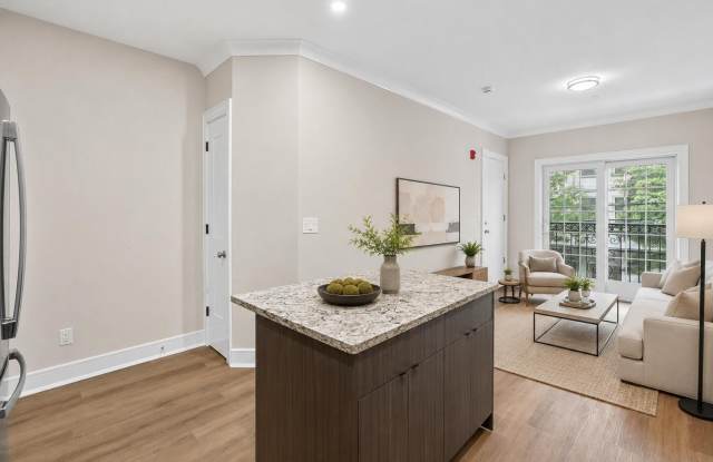 112 Brighton Avenue Gallery 4
