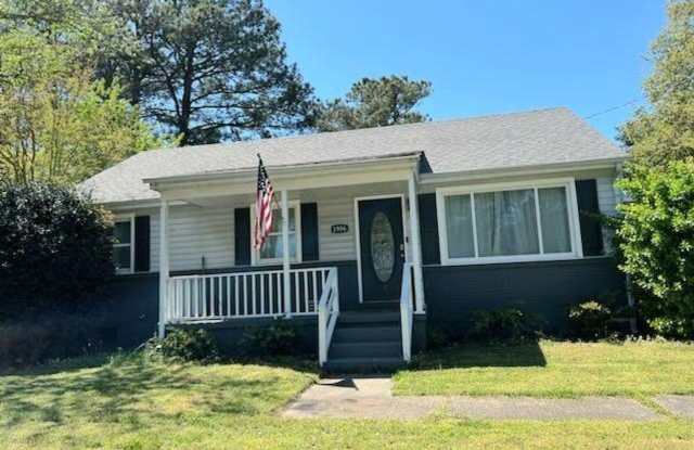 Charming 3 bedroom 2 bath in Manor View photos photos