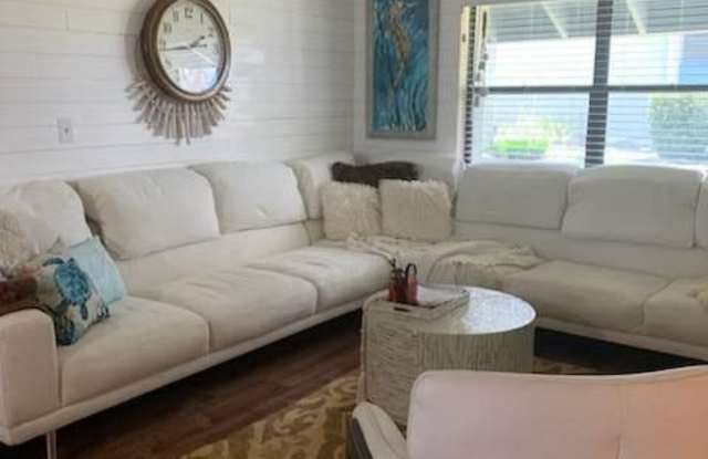 1411 NE 14th Court Gallery 2