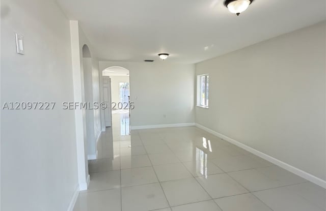 25887 SW 137th Path Gallery 2