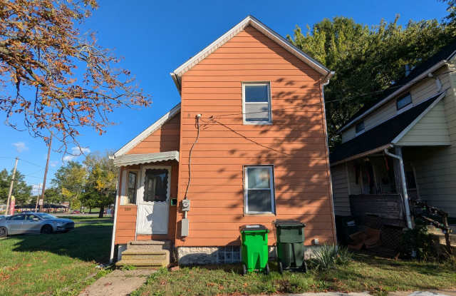 Welcome to this single-family home located in the heart of Barberton - 589 Rubber Street, Barberton, OH 44203