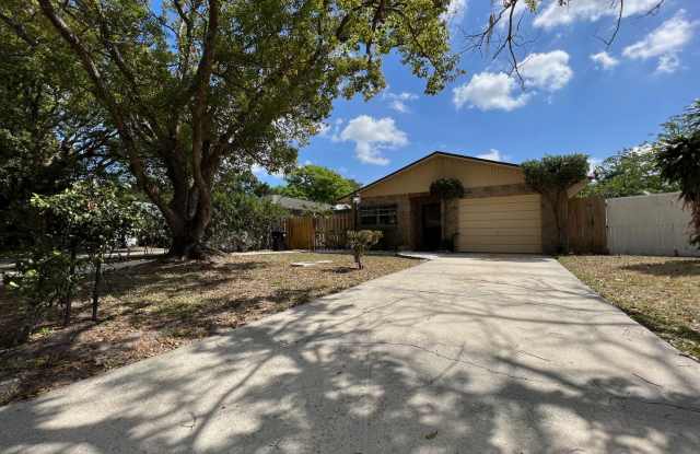 Newly Renovated 3/2 Home ~ Brand New Kitchen ~ Updated Bathrooms ~ Fenced Yard! photos photos