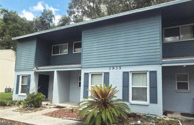 3935 SW 26TH Terrace Gallery 1