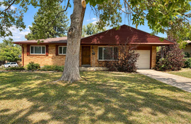 Classic Martin Acres Ranch Style House for Rent! Gallery 1