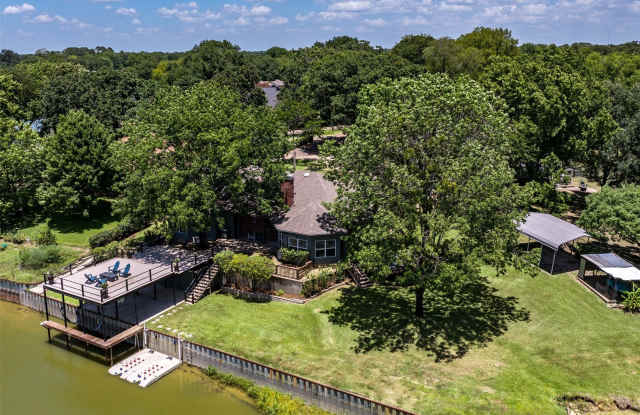 111 Hickory Creek Circle Gallery 1