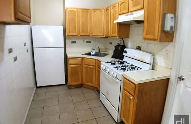 675 PARK AVENUE - 675 Park Avenue, Brooklyn, NY 11206