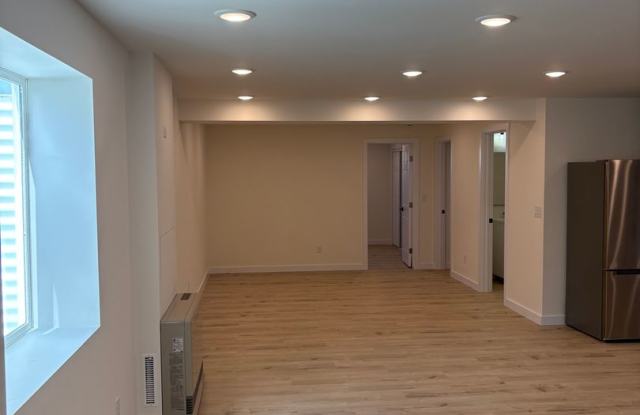 NEWLY RENOVATED 2 bed/ 1 bath Basement Apartment for Rent – All Utilities Included Gallery 3