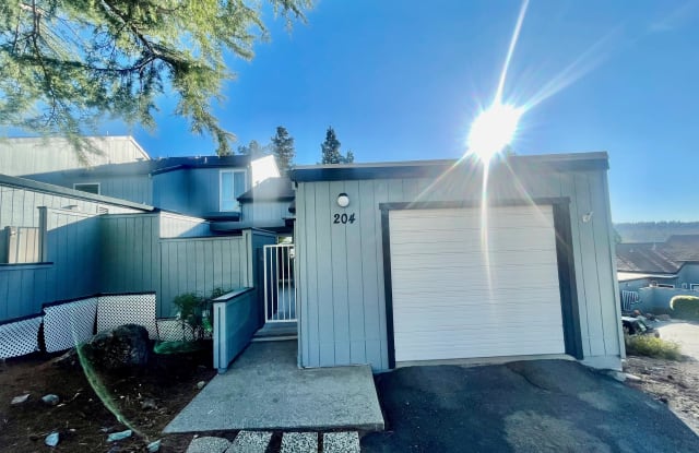 204 Rockwood Drive - 204 Rockwood Drive, Grass Valley, CA 95945