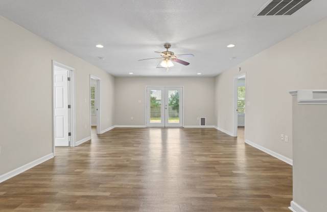 106 Jasmine Lane Gallery 4