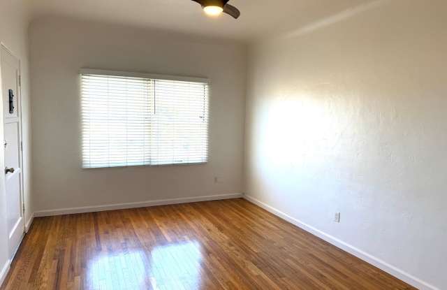 Upstairs 1 bedroom 1 bathroom apartment - MOVE IN SPECIAL photos photos