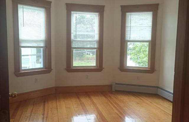 229 Ames St - 229 Ames Street, Brockton, MA 02302