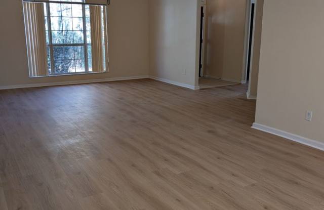 Hamilton Pond single family home Gallery 4