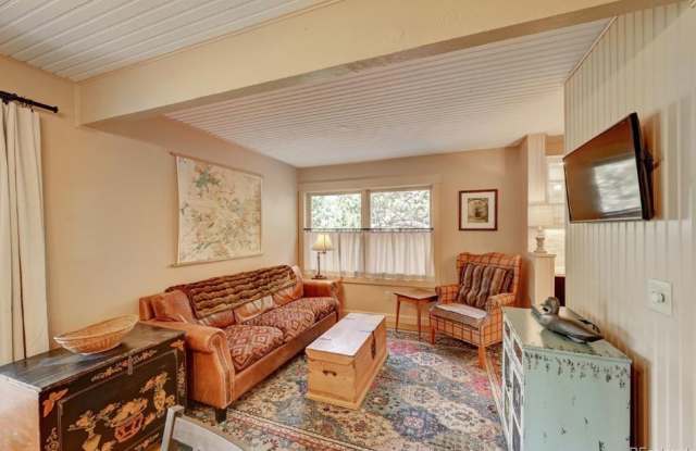 1745 Skyline Road Gallery 3