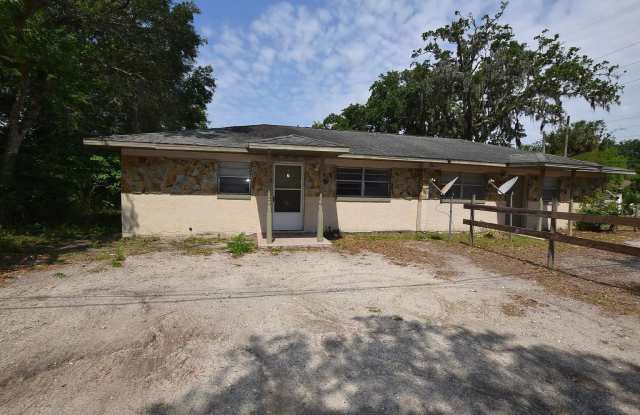 1801 Center Street - 2 photos photos