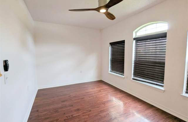 10097 Hillview Dr Gallery 2