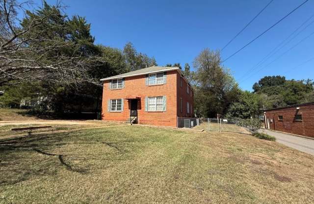 McQueen Street 4-plex - SMITK-LILY photos photos