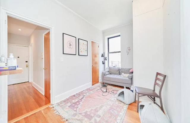 798 Ninth Avenue Gallery 2