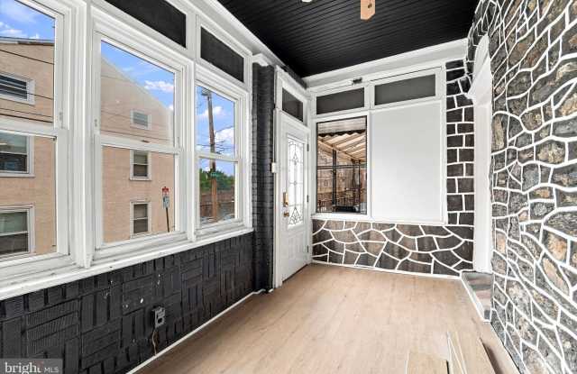4173 APPLE Street Gallery 2