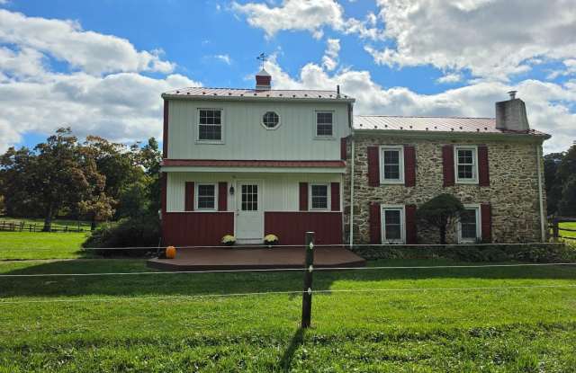 1112 TELEGRAPH Road Gallery 1