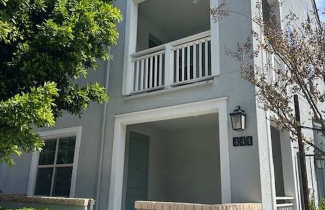 Lantana@Beach: 3 Bedroom 2.5 Bath Tri Level Attached Townhouse, photos photos