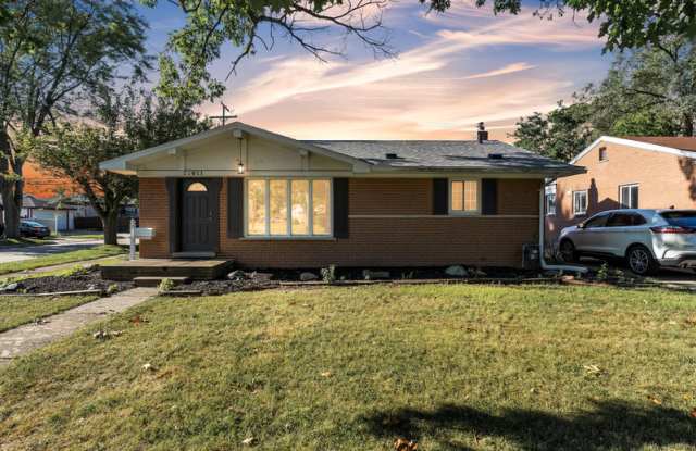 31611 Lonnie Boulevard photos photos